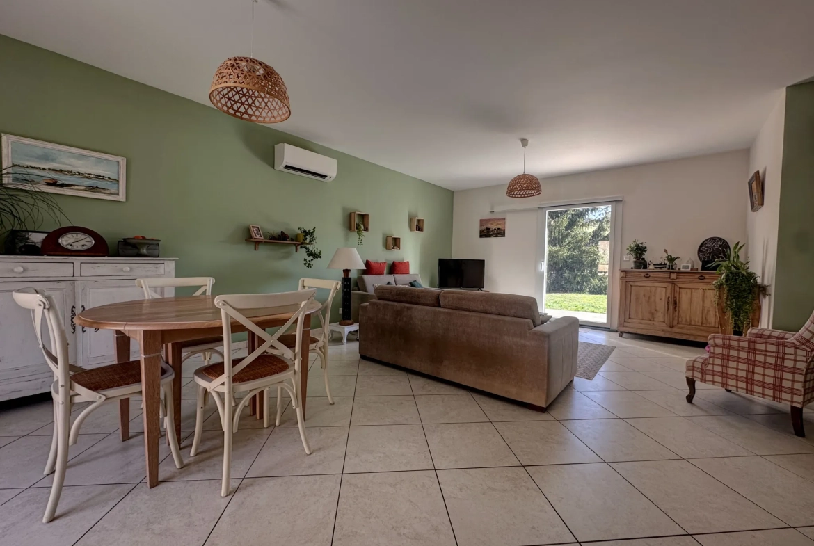 Villa contemporaine à Villeneuve-sur-Lot avec 3 chambres et jardin clos de 1910 m² 