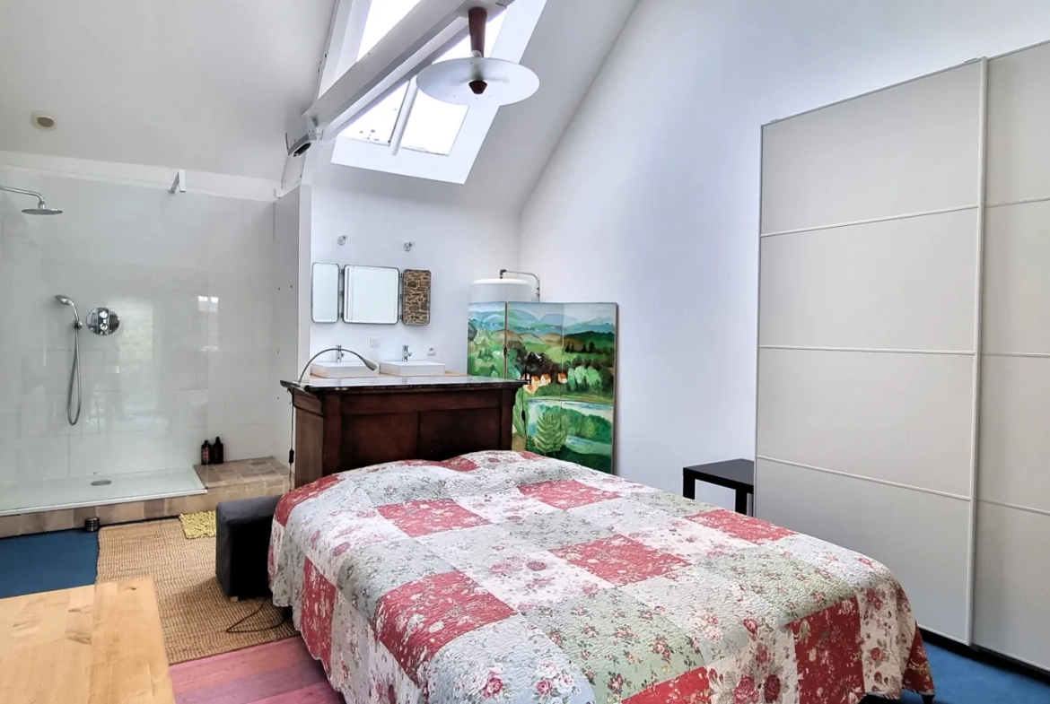 Magnifique longère de 5 pièces avec gîte indépendant à Ménéac, près de Rennes 