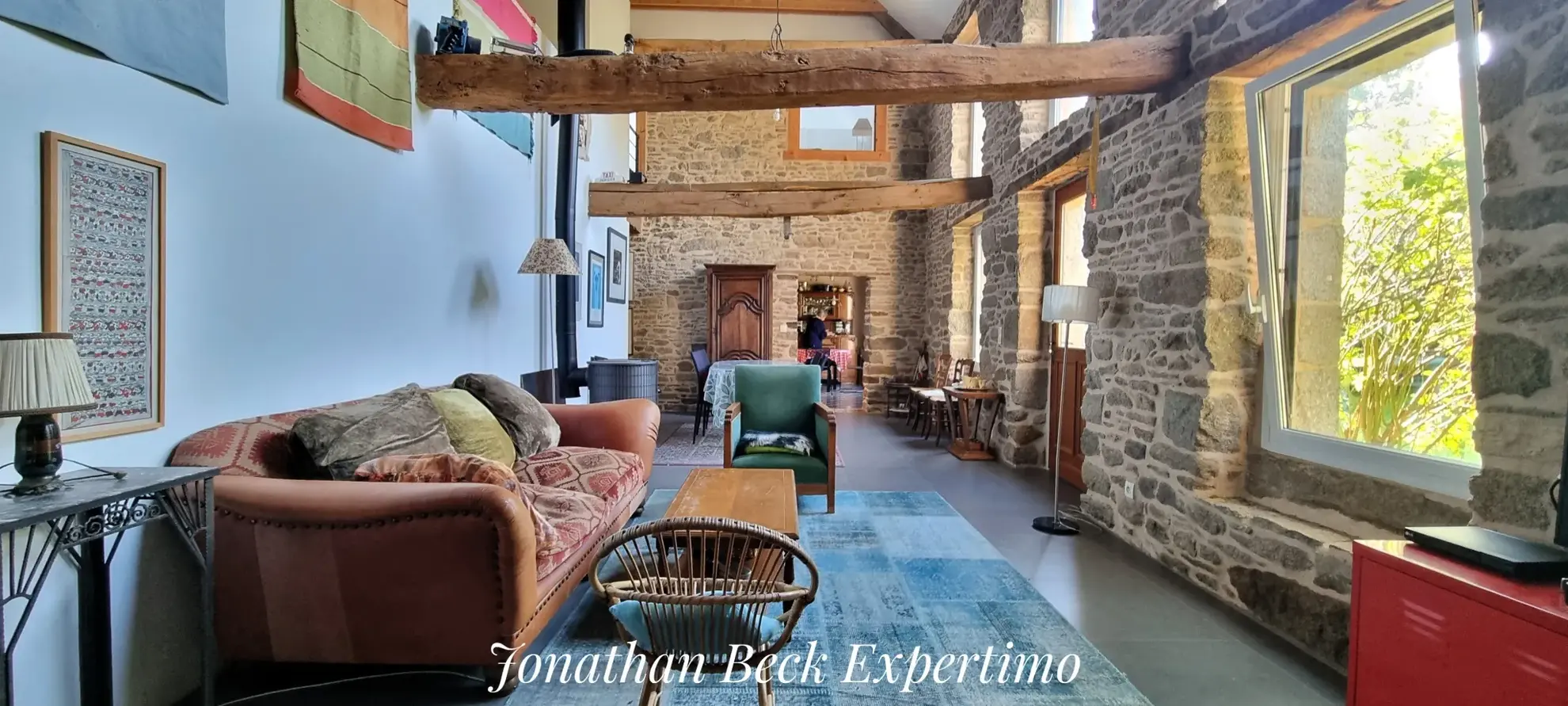 Magnifique longère de 5 pièces avec gîte indépendant à Ménéac, près de Rennes 
