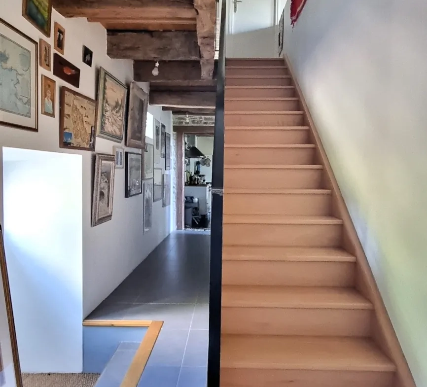 Magnifique longère de 5 pièces avec gîte indépendant à Ménéac, près de Rennes 