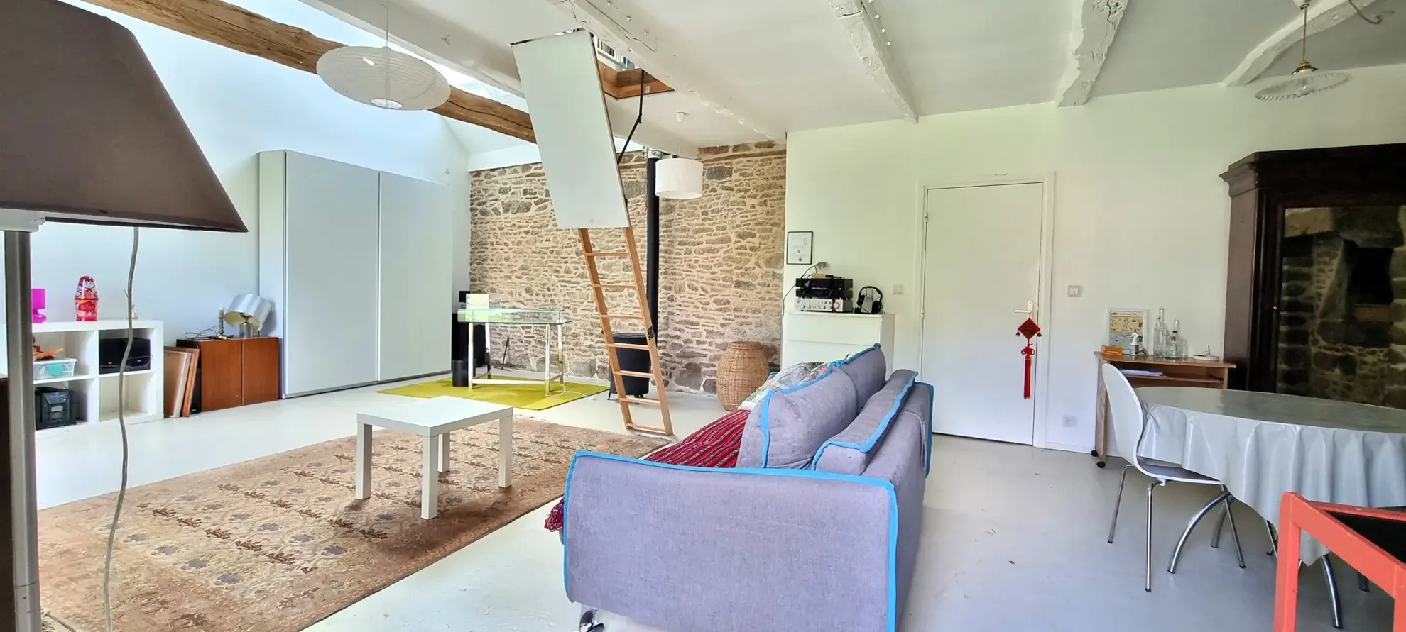 Magnifique longère de 5 pièces avec gîte indépendant à Ménéac, près de Rennes 