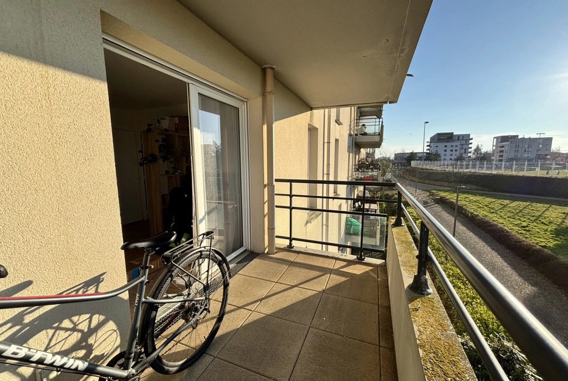 Appartement 2 pièces avec balcon à Hérouville-Saint-Clair – Résidence récente 