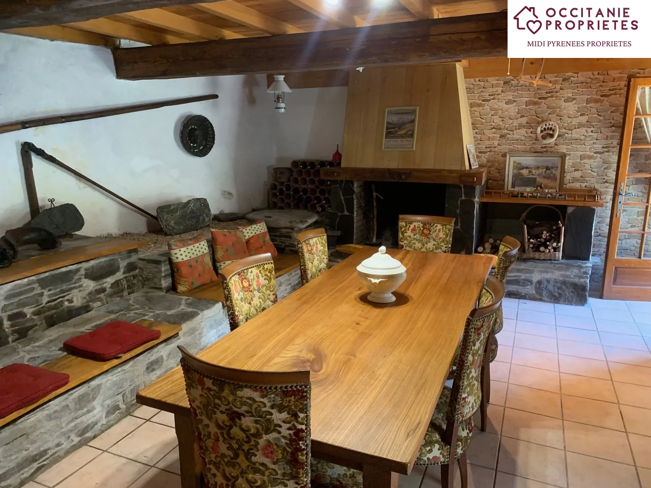 Charmante maison de montagne de 100 m² avec 3 chambres et vue sur la montagne 