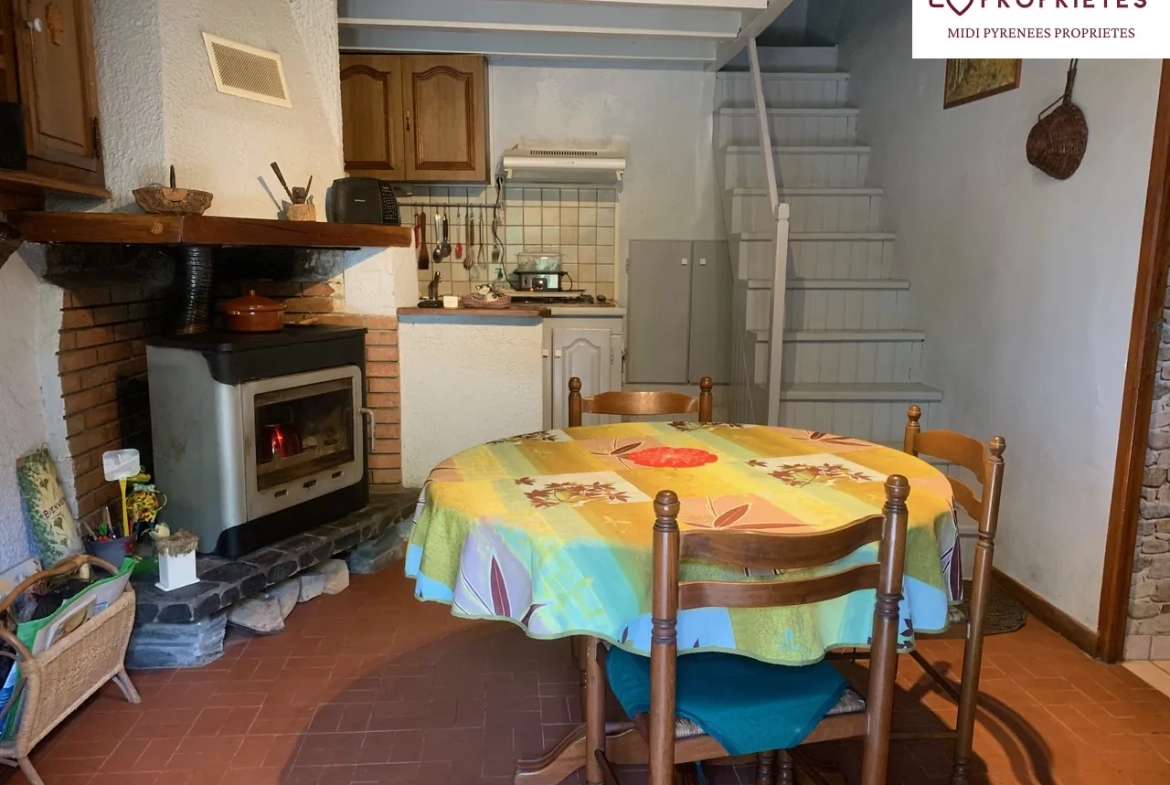 Charmante maison de montagne de 100 m² avec 3 chambres et vue sur la montagne 