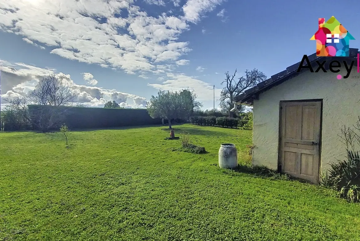 Maison à vendre avec beau terrain à Saint Denis de Cabanne, 3 chambres, proche Charlieu 