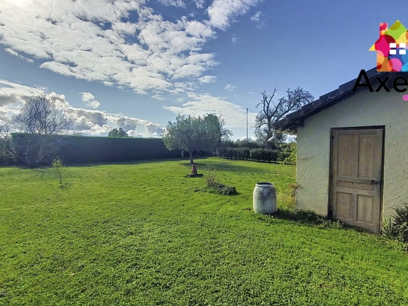 Maison à vendre avec beau terrain à Saint Denis de Cabanne, 3 chambres, proche Charlieu 