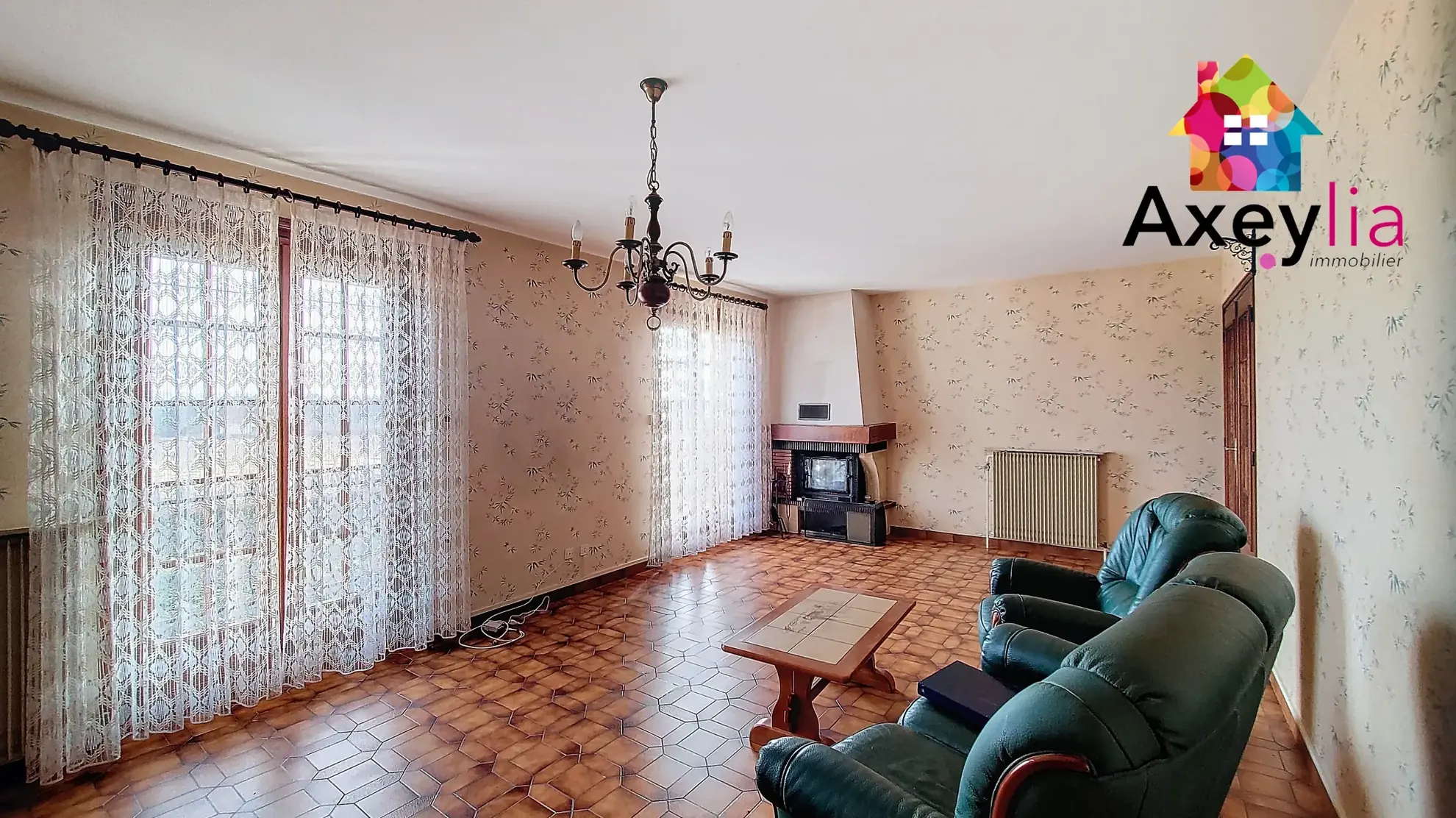 Maison à vendre avec beau terrain à Saint Denis de Cabanne, 3 chambres, proche Charlieu 