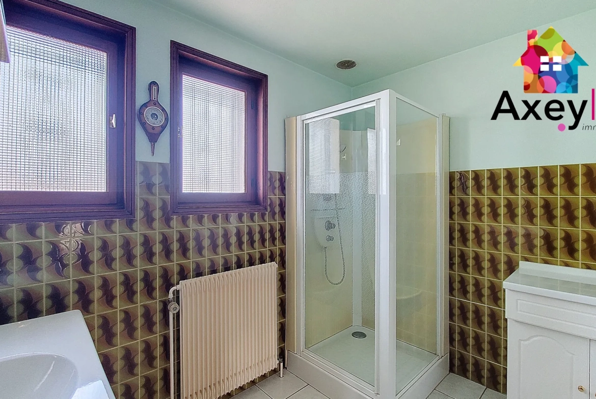 Maison à vendre avec beau terrain à Saint Denis de Cabanne, 3 chambres, proche Charlieu 
