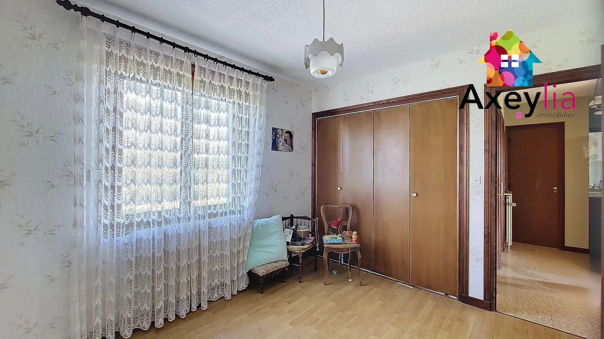 Maison à vendre avec beau terrain à Saint Denis de Cabanne, 3 chambres, proche Charlieu 