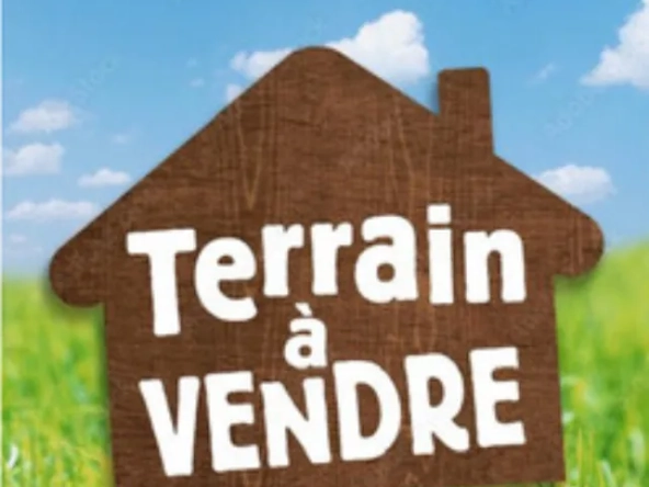 Terrain constructible de 500 m² avec réseaux à proximité de Pézenas