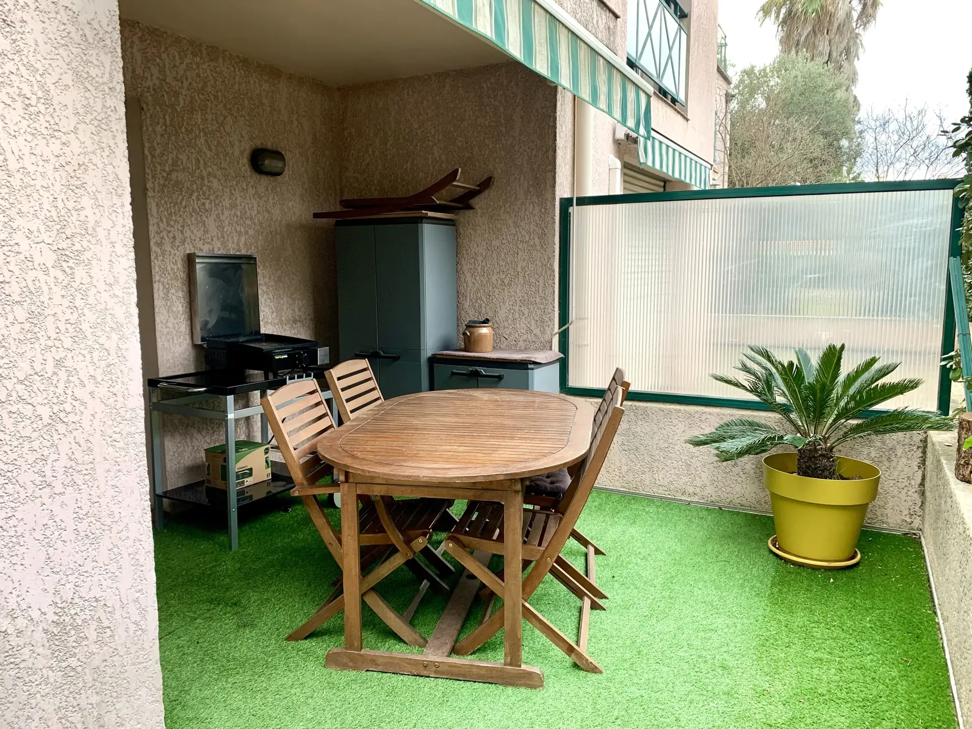 Appartement T3/T4 de 83 m² avec terrasse et cave au centre de Perpignan 
