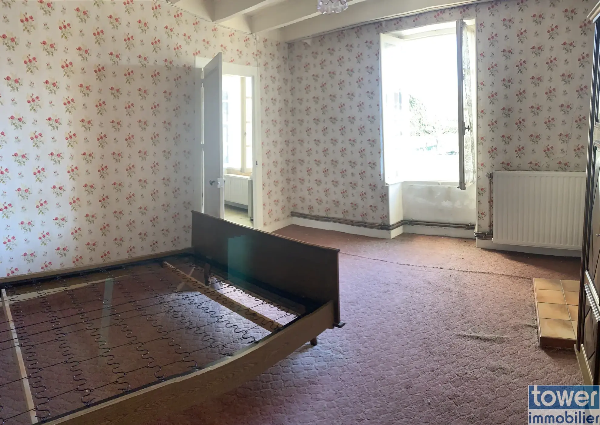 Maison à vendre à MATHA – 4 pièces, 110 m², garage de 115 m² sur terrain de 250 m² 