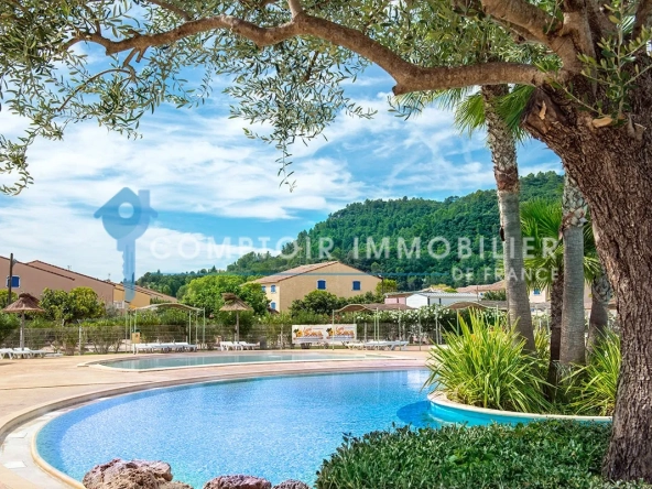 Ensemble immobilier avec maison et local d'activités à Grazac, proche Toulouse 