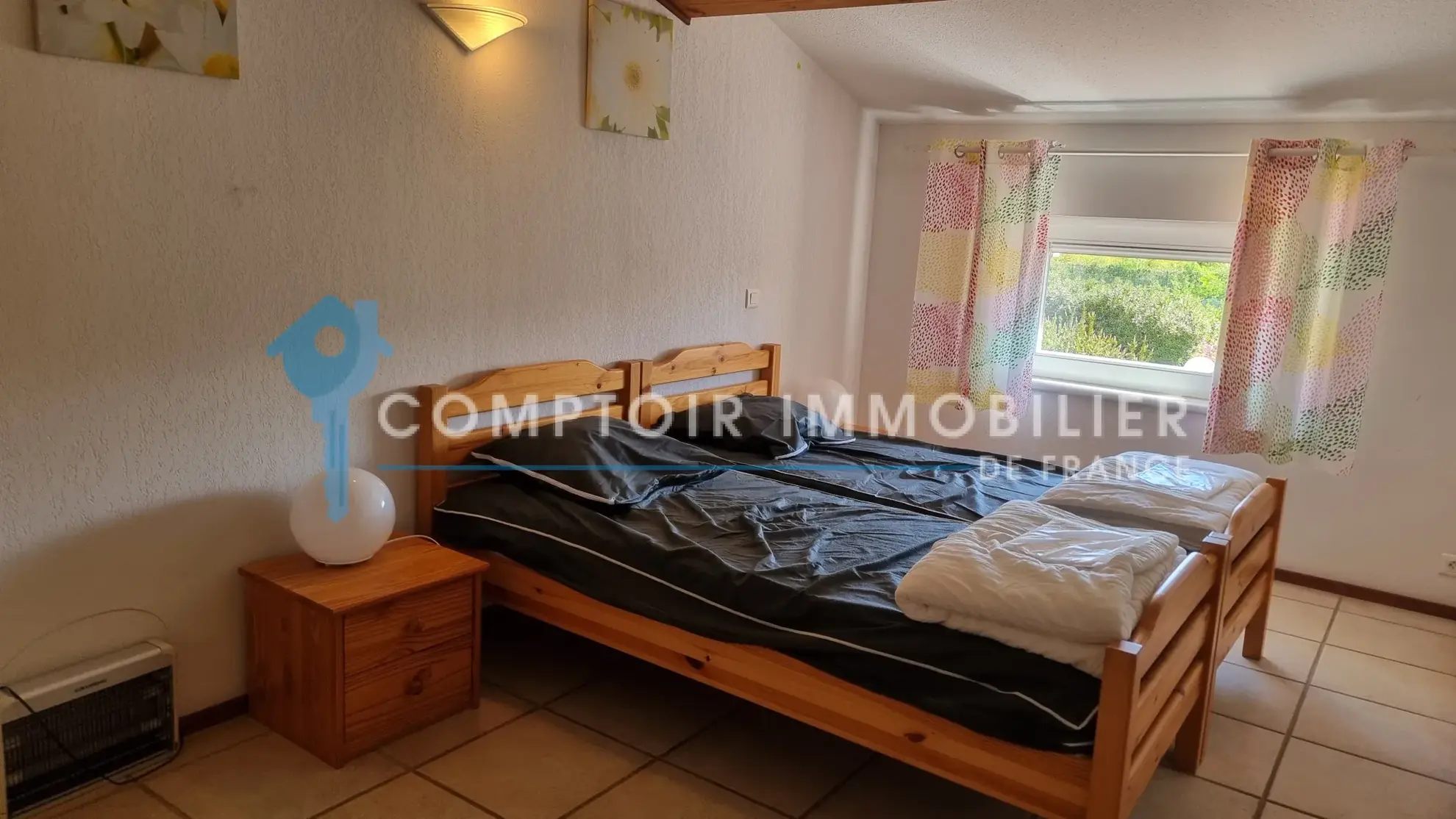 Ensemble immobilier avec maison et local d'activités à Grazac, proche Toulouse 