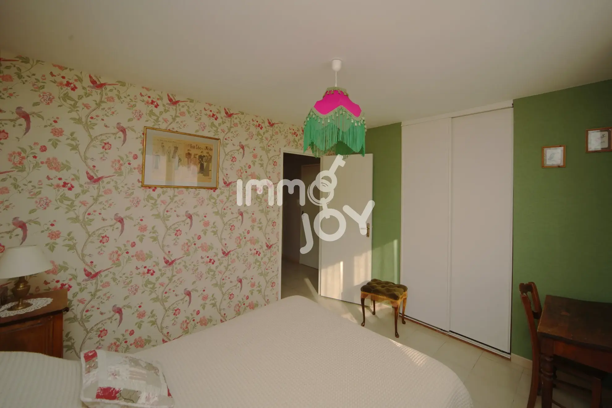 Ensemble immobilier avec maison et local d'activités à Grazac, proche Toulouse 