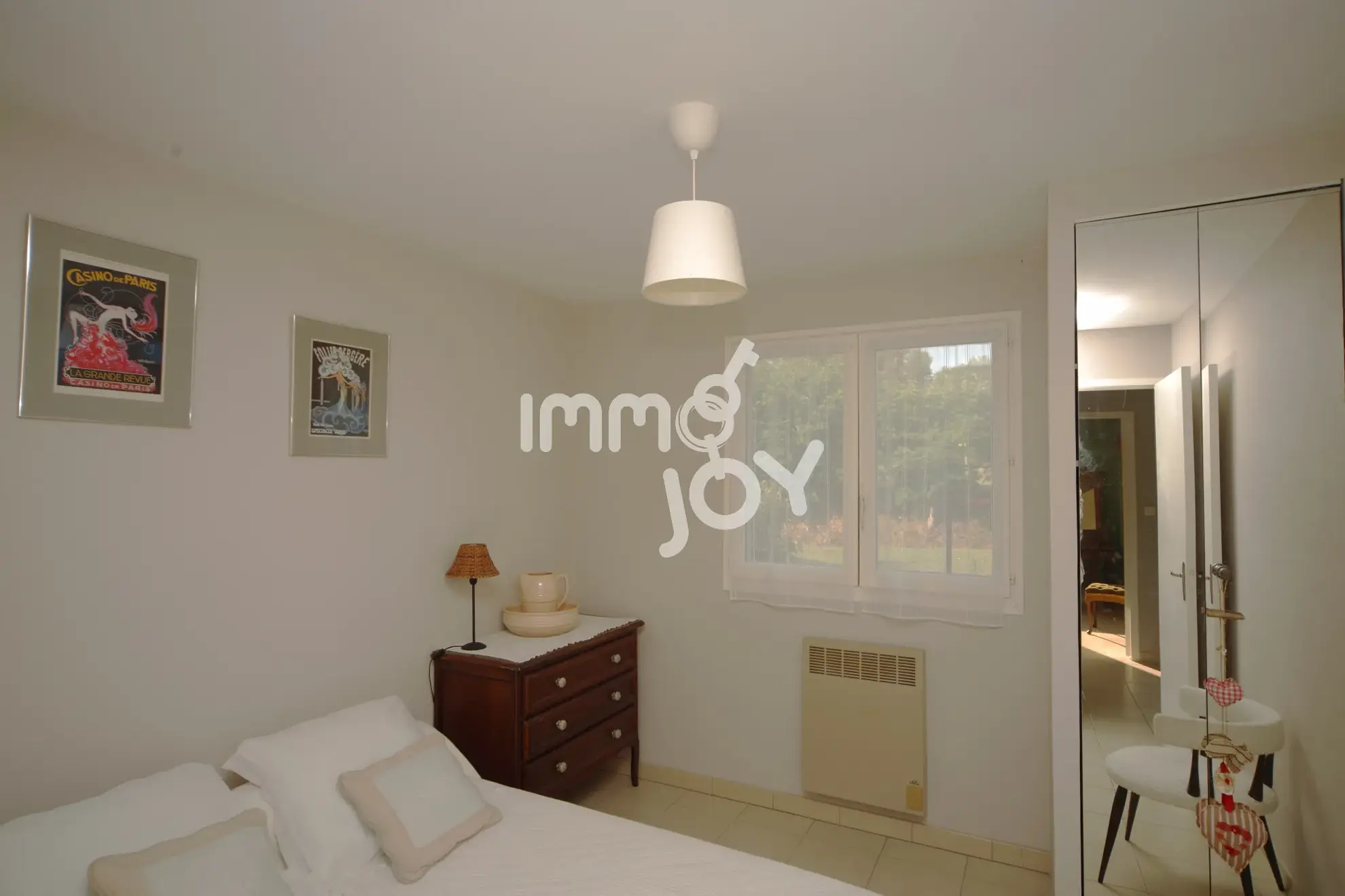 Ensemble immobilier avec maison et local d'activités à Grazac, proche Toulouse 