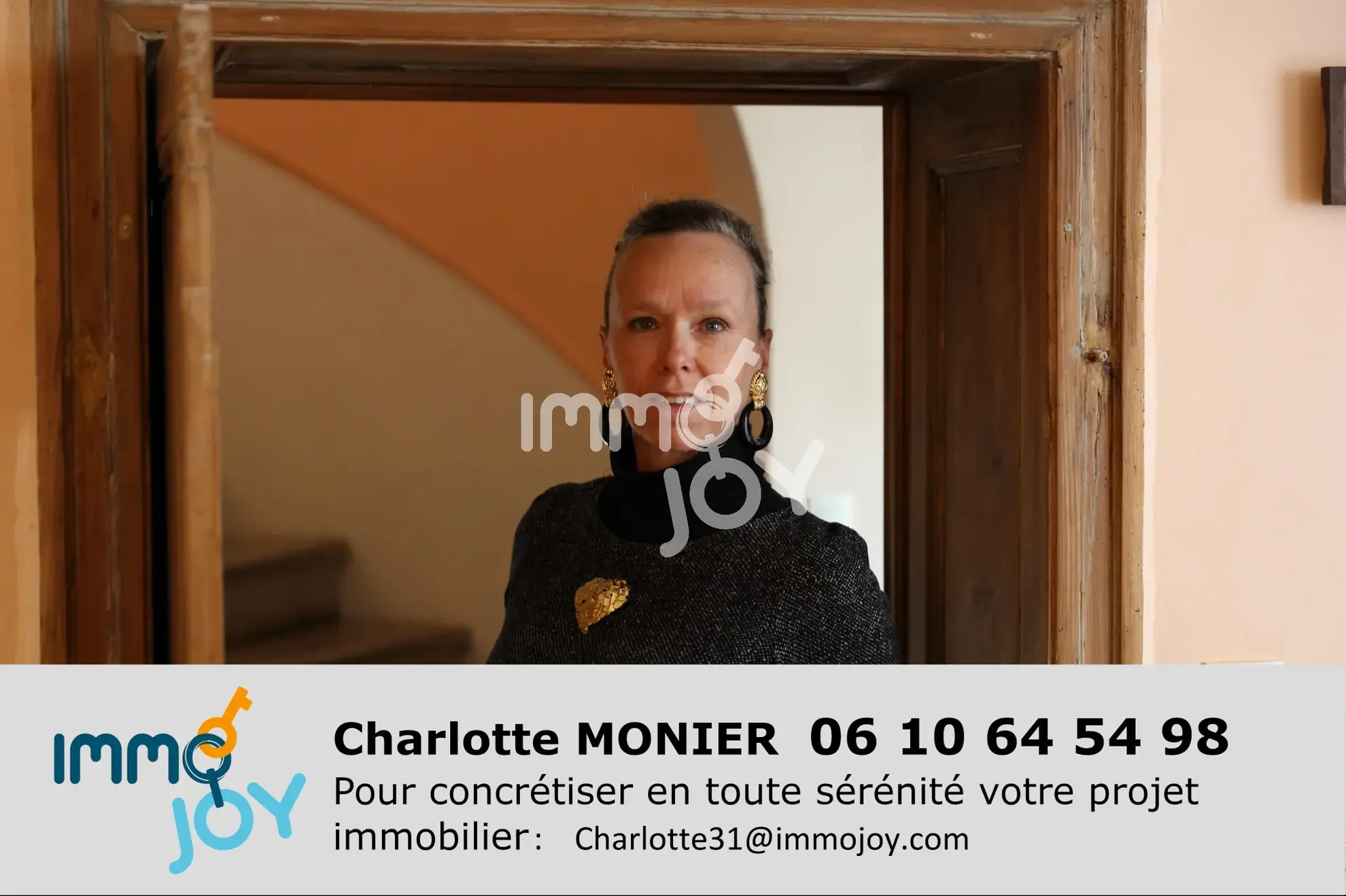 Ensemble immobilier avec maison et local d'activités à Grazac, proche Toulouse 