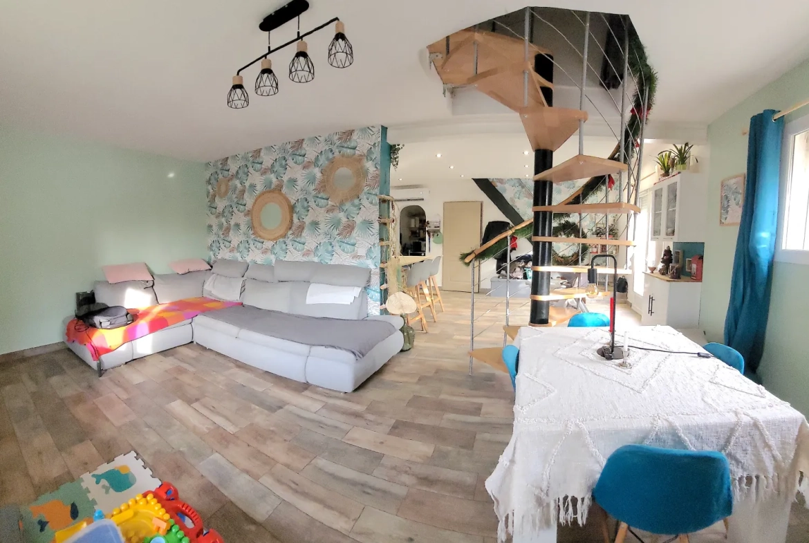 Maison rénovée avec piscine et atelier à Septèmes-les-Vallons - 3 pièces 