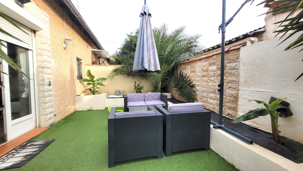Maison rénovée avec piscine et atelier à Septèmes-les-Vallons - 3 pièces