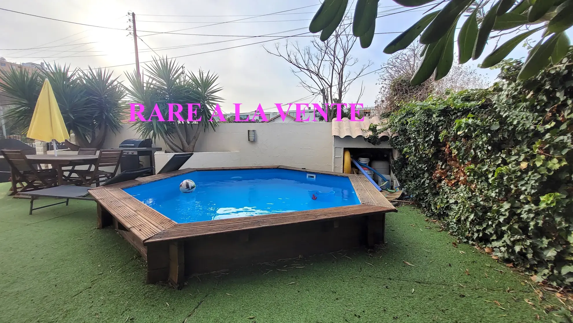 Maison rénovée avec piscine et atelier à Septèmes-les-Vallons - 3 pièces 