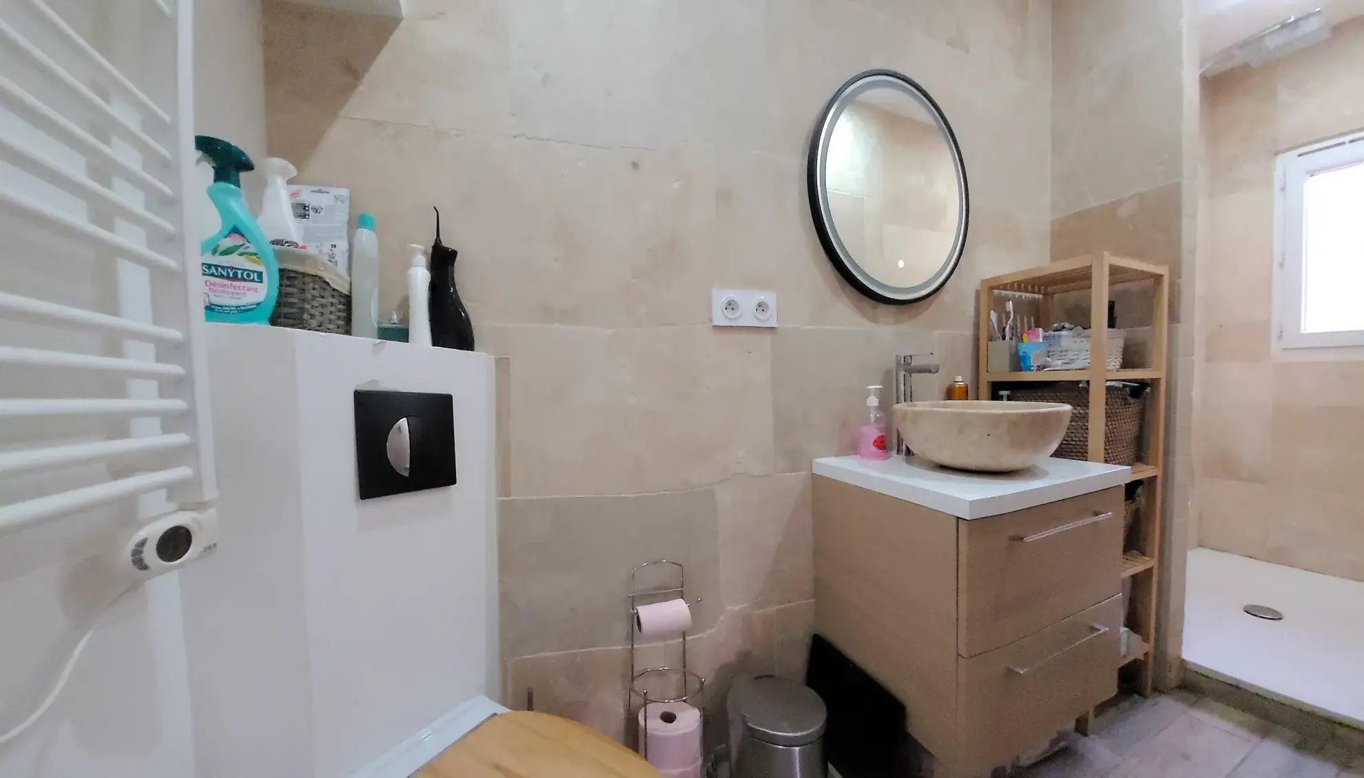Maison rénovée avec piscine et atelier à Septèmes-les-Vallons - 3 pièces 