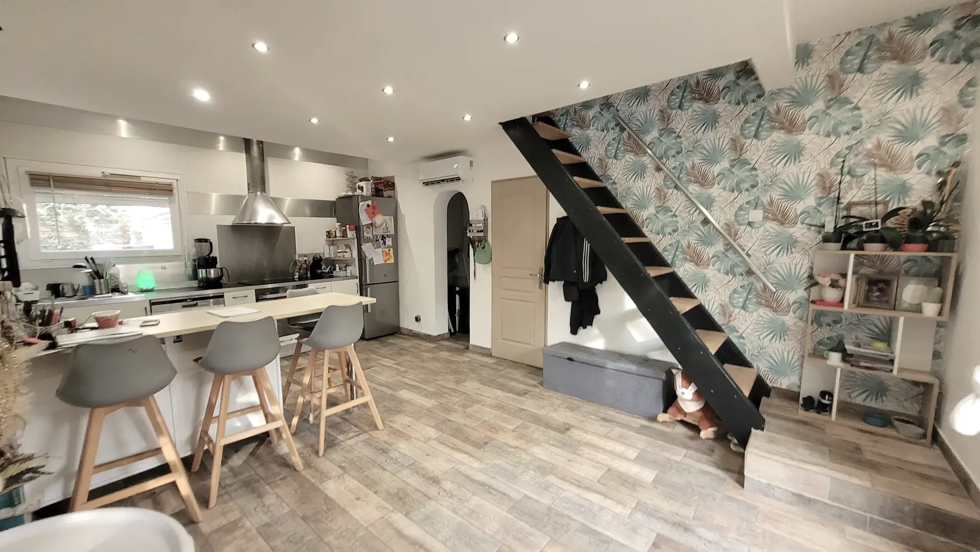 Maison rénovée avec piscine et atelier à Septèmes-les-Vallons - 3 pièces 