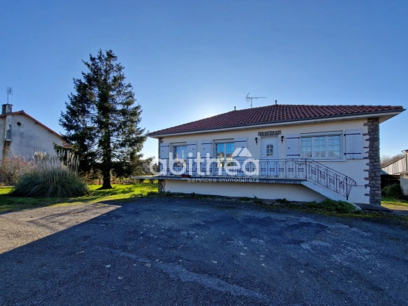 Maison à Roumazières Loubert avec dépendance, garage et terrain de 1200 m²