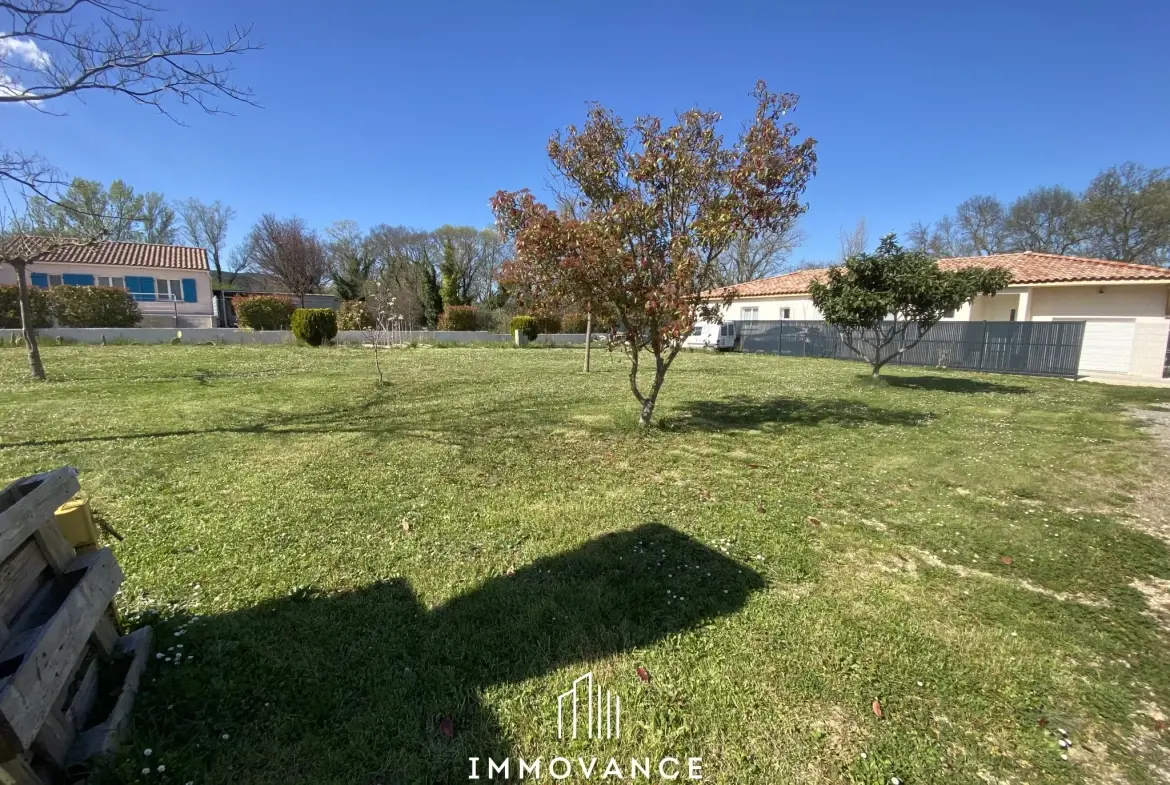 Terrain à bâtir de 580 m² à Bagard, calme et viabilisé 