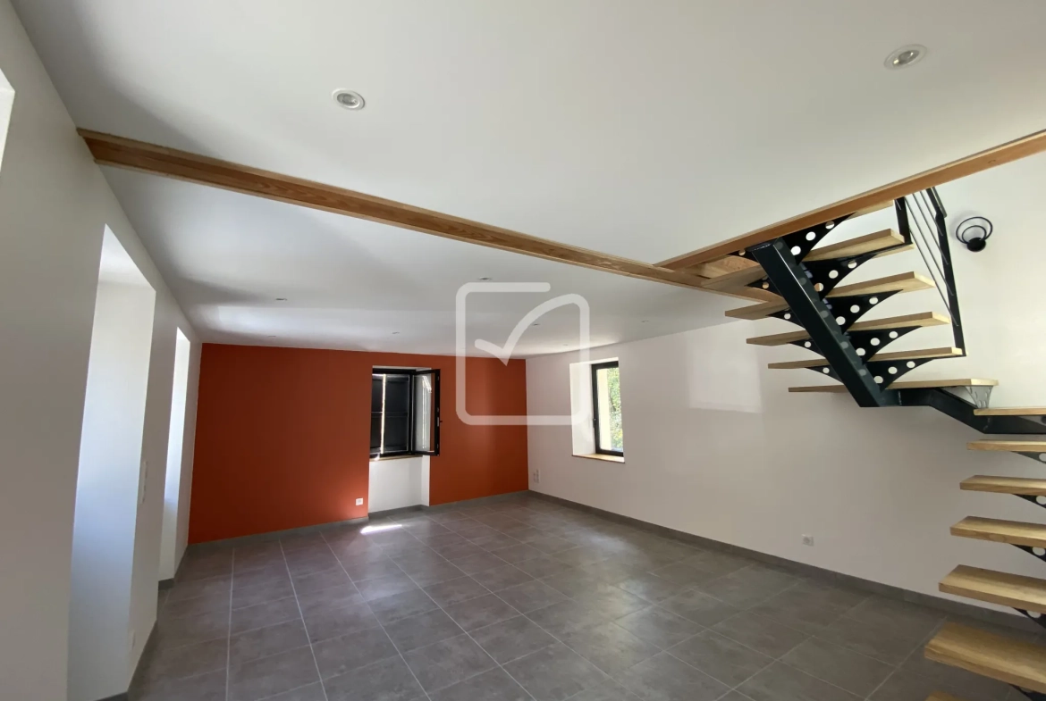 Charmante maison rénovée avec jardin à Terrou, Lot 