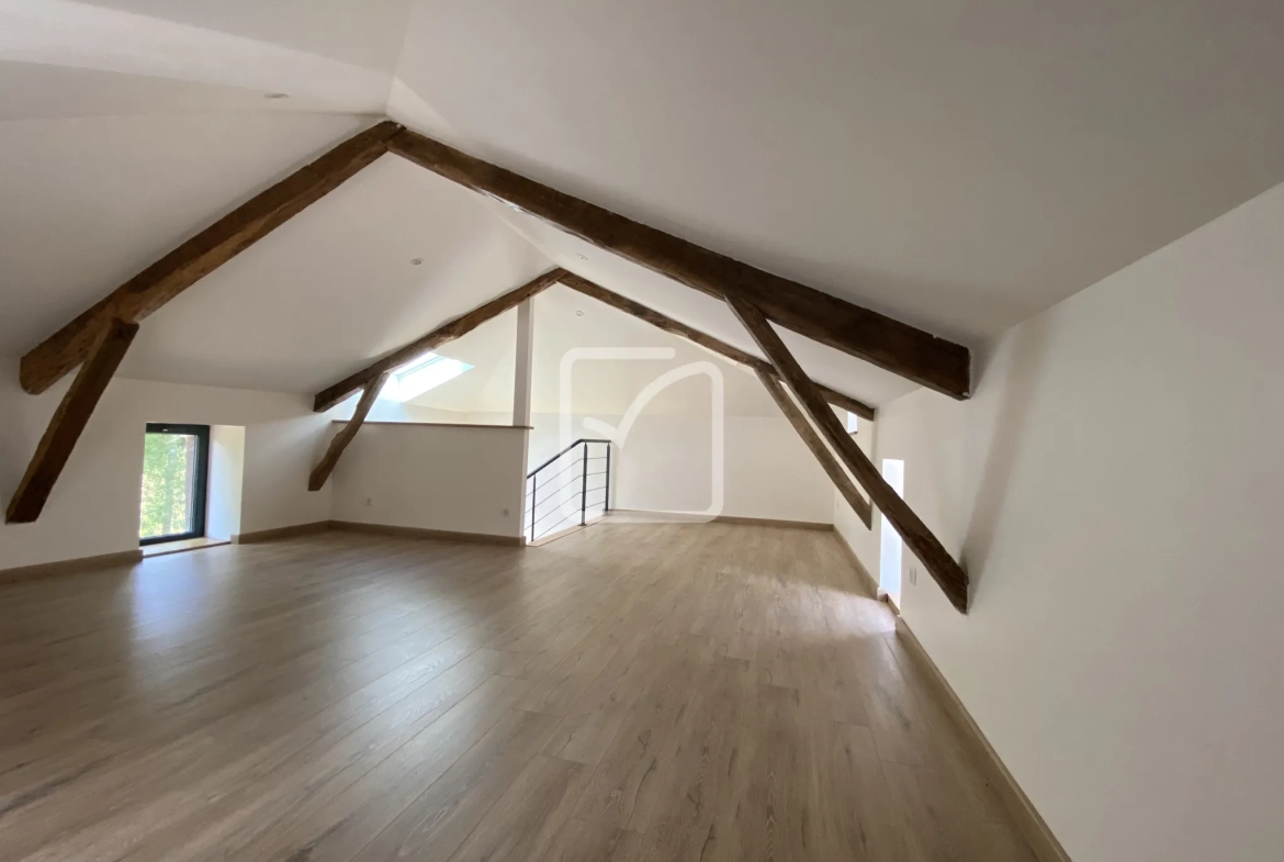 Charmante maison rénovée avec jardin à Terrou, Lot 