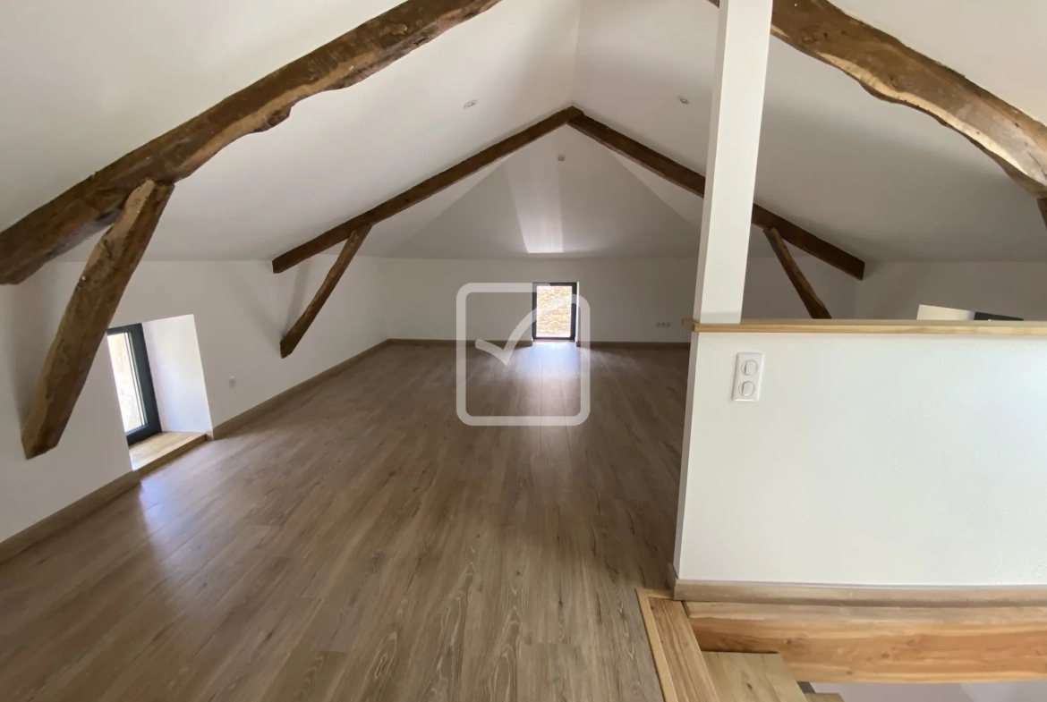 Charmante maison rénovée avec jardin à Terrou, Lot 