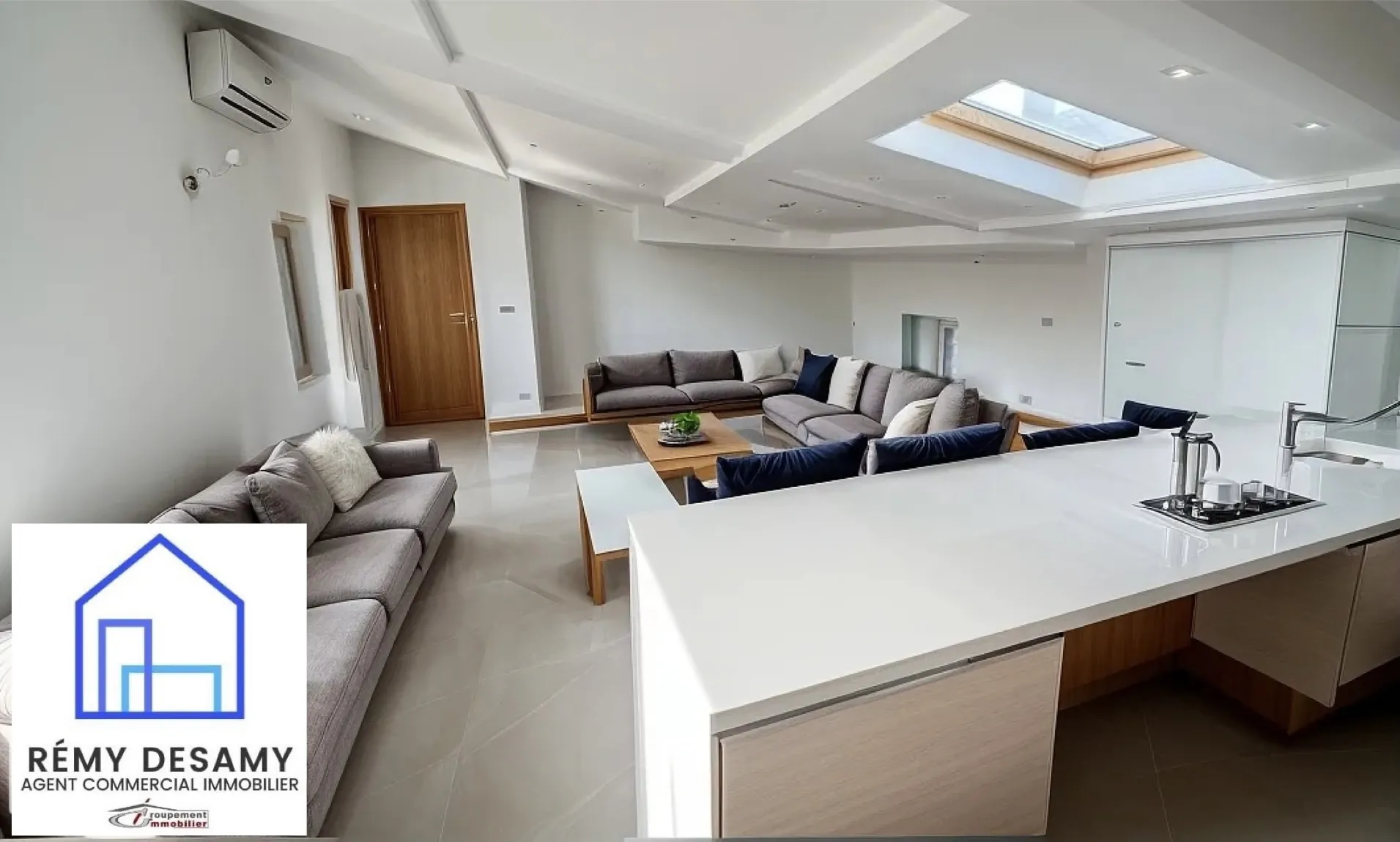 Appartement mansardé avec 2 chambres au cœur de Pézenas 