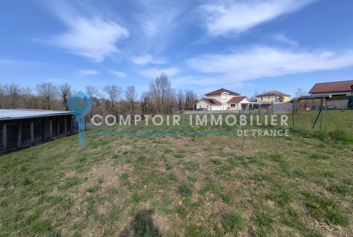Terrains constructibles à Saint Didier de la Tour - 1200 m² avec permis valide 