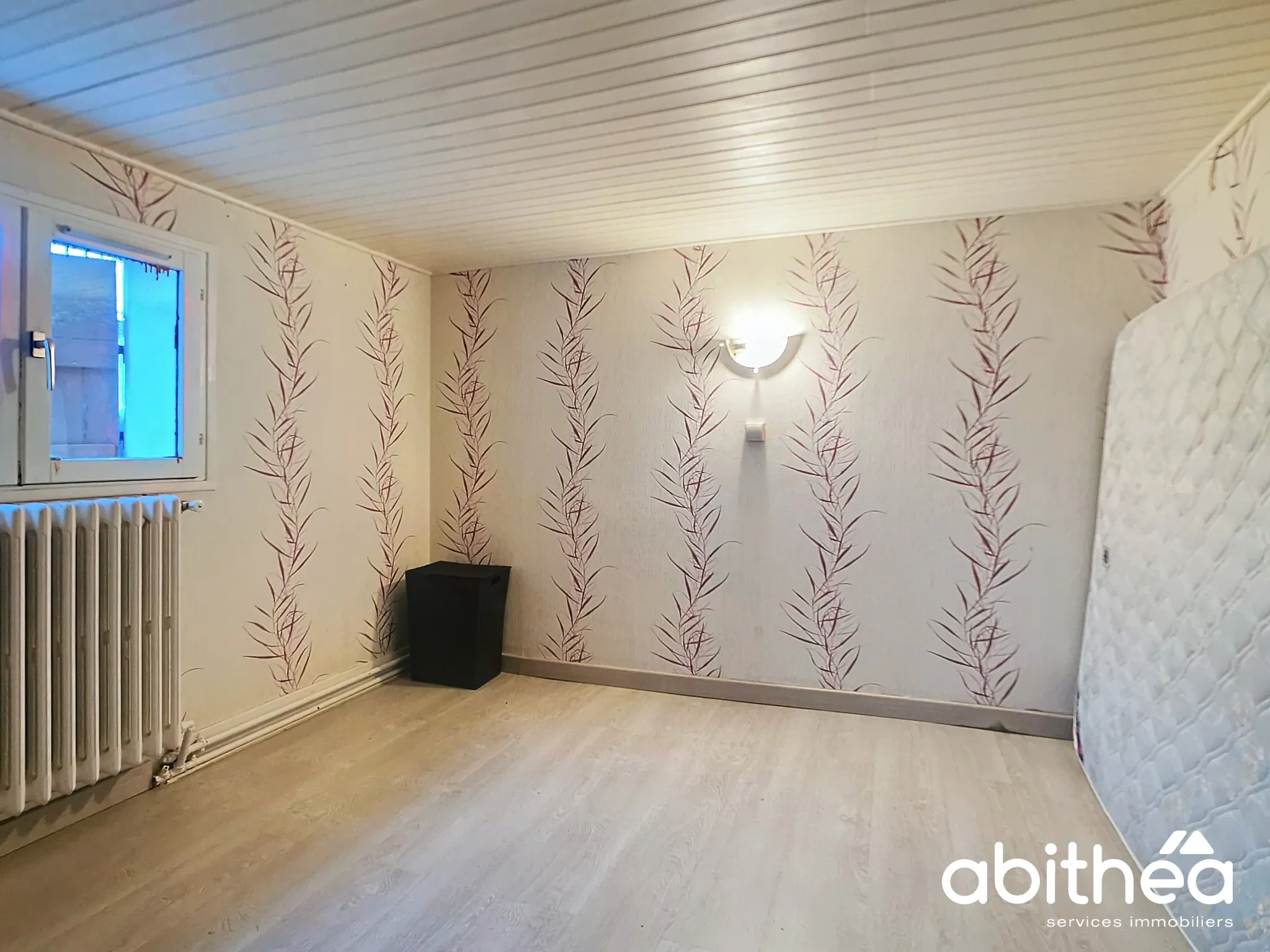 Maison 94 m² à Saint-Parres-aux-Tertres avec terrain et garage 