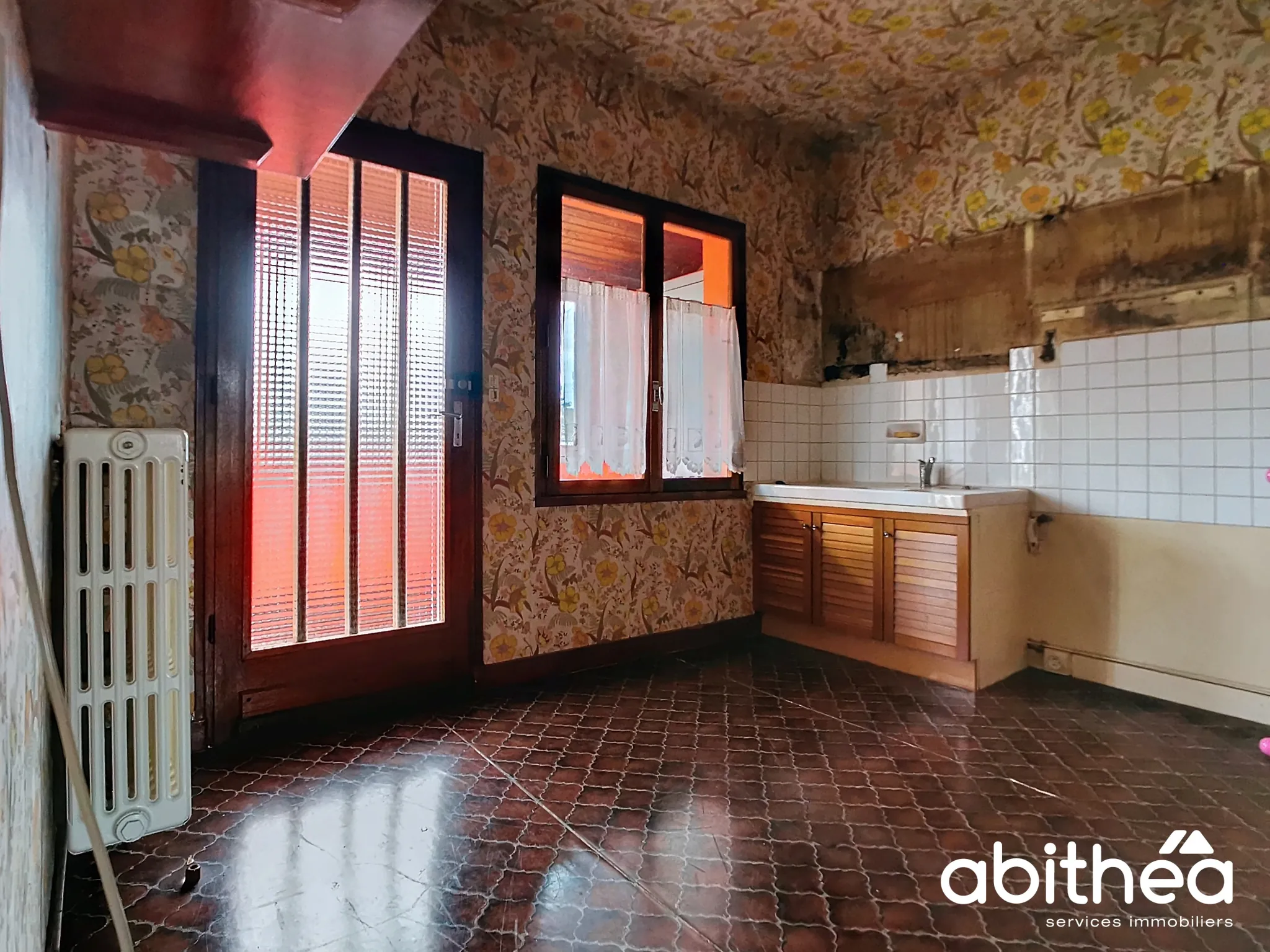 Maison 94 m² à Saint-Parres-aux-Tertres avec terrain et garage 