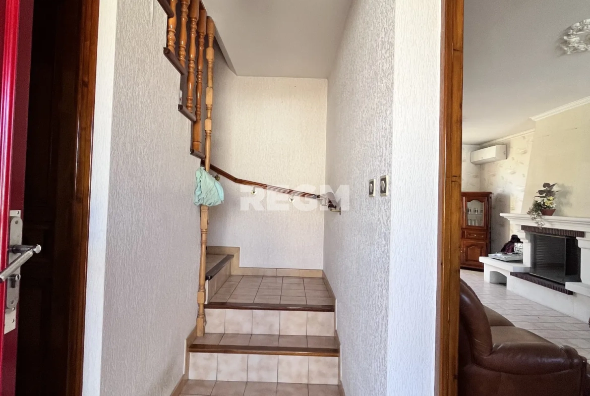 Maison 4 pièces avec garage et terrasse sud à Nîmes - Quartier Mas Possac 