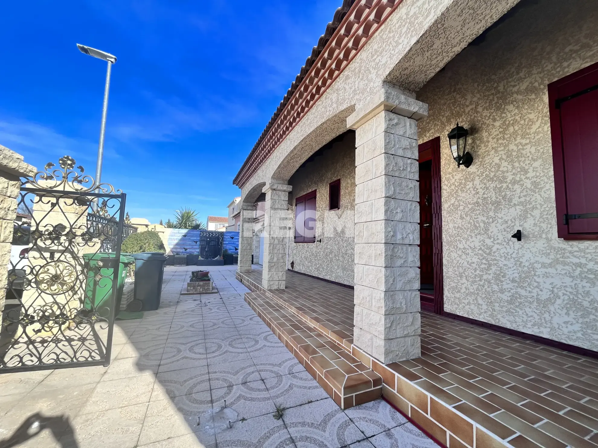 Maison 4 pièces avec garage et terrasse sud à Nîmes - Quartier Mas Possac 
