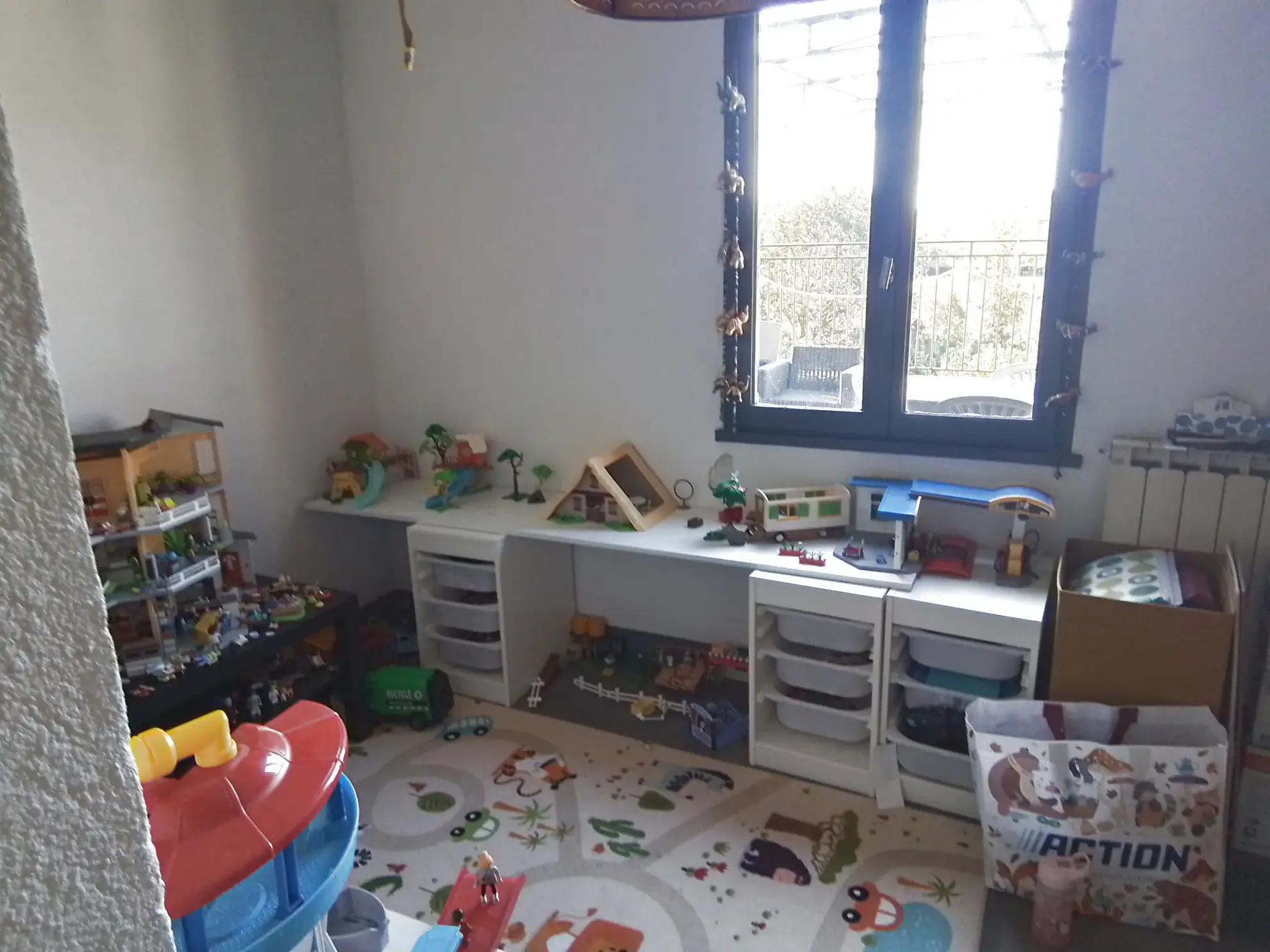 Maison typique ardéchoise avec vue panoramique à Rosières (07), rénovée et offrant un fort potentiel 