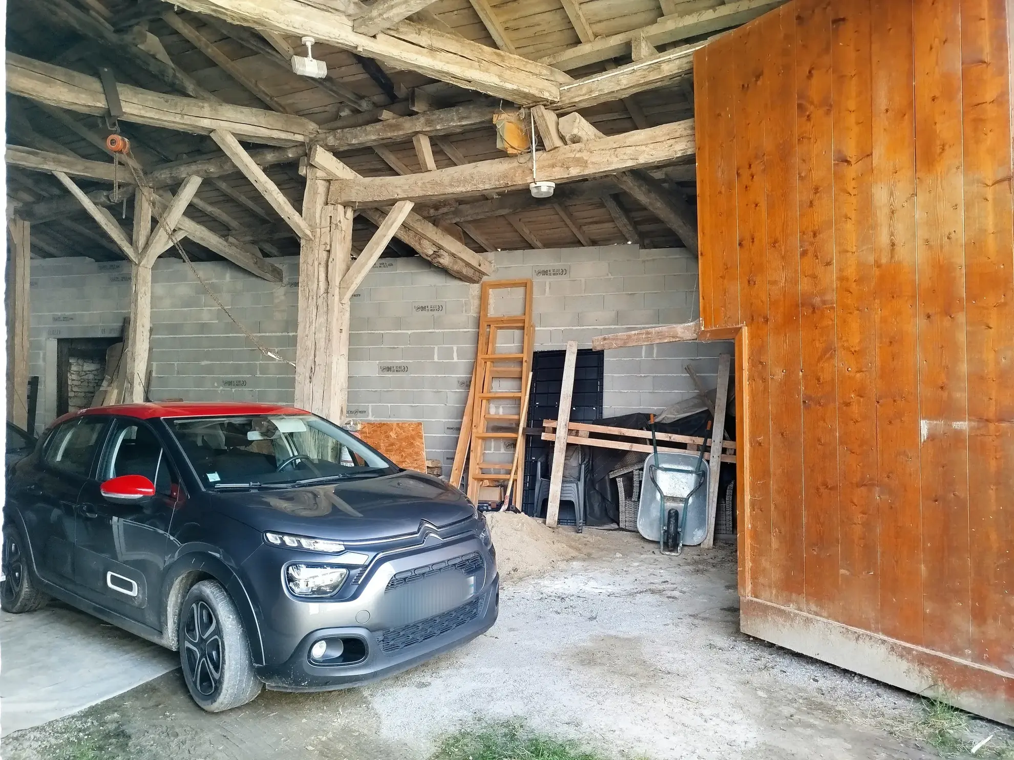 Longère en pierres avec jardin à Soussac, proche Sauveterre et Pellegrue – pot.div.2 logements 