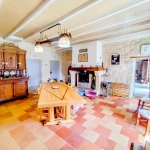 Longère en pierres à Soussac avec jardin et dépendance – Vente immobilière