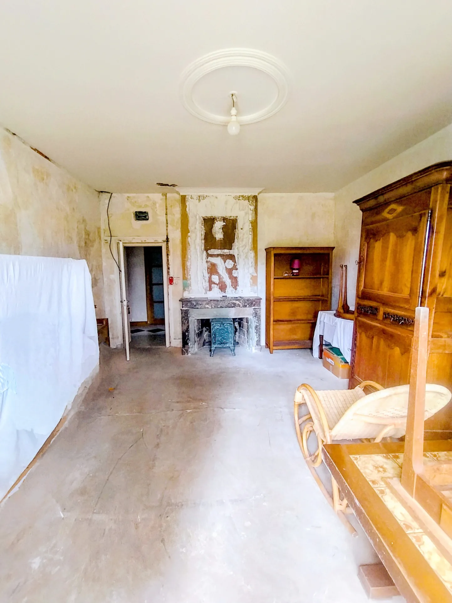 Longère en pierres avec jardin à Soussac, proche Sauveterre et Pellegrue – pot.div.2 logements 