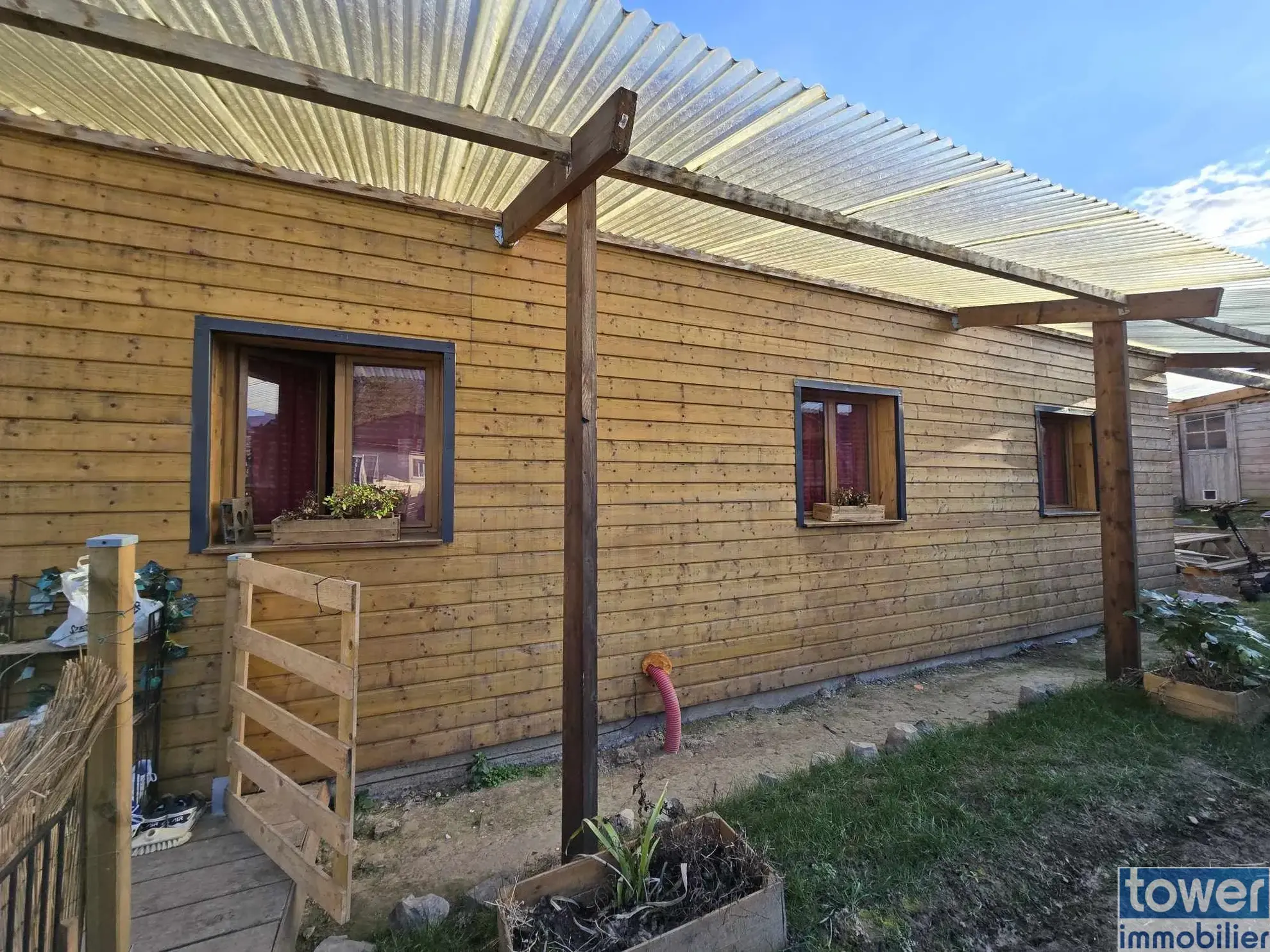Maison neuve de plain-pied à Lapugnoy avec jardin et dépendance 