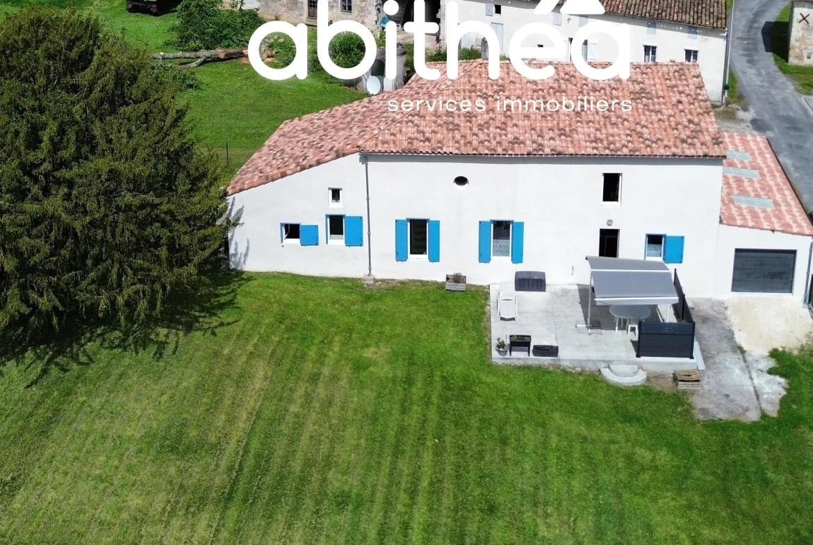 Maison de 180 m² avec grand terrain constructible à Saint-Ciers du Taillon 