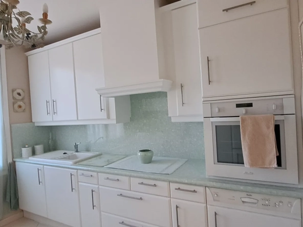 Magnifique appartement 3 pièces avec garage et cave à Gardanne (13120) 