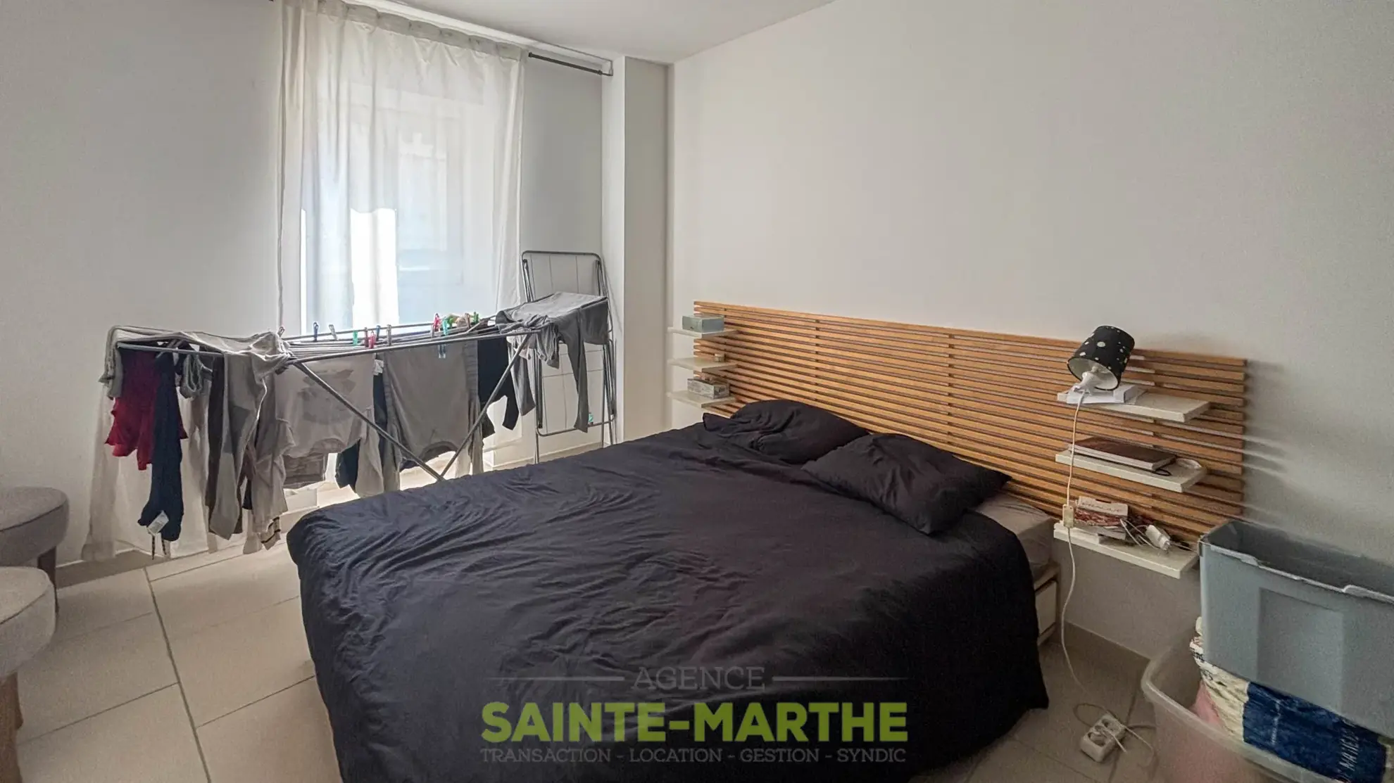 Triplex de 97 m² à Niort avec parking, idéal investisseur ou résidence principale 