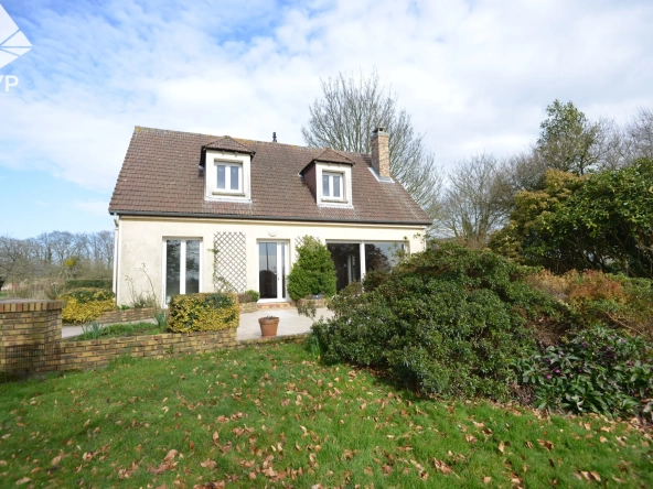 Maison familiale de 145m² avec 4 chambres à Lillebonne - Campagne