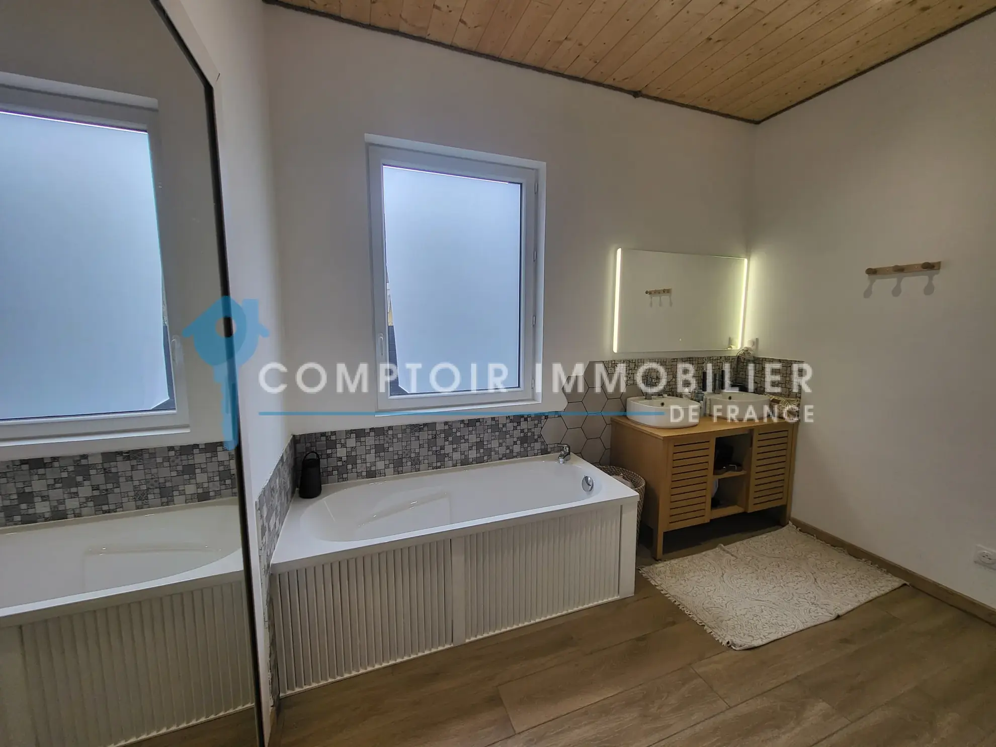 Magnifique maison atypique de plain-pied à vendre à Le Cheylard en Ardèche 