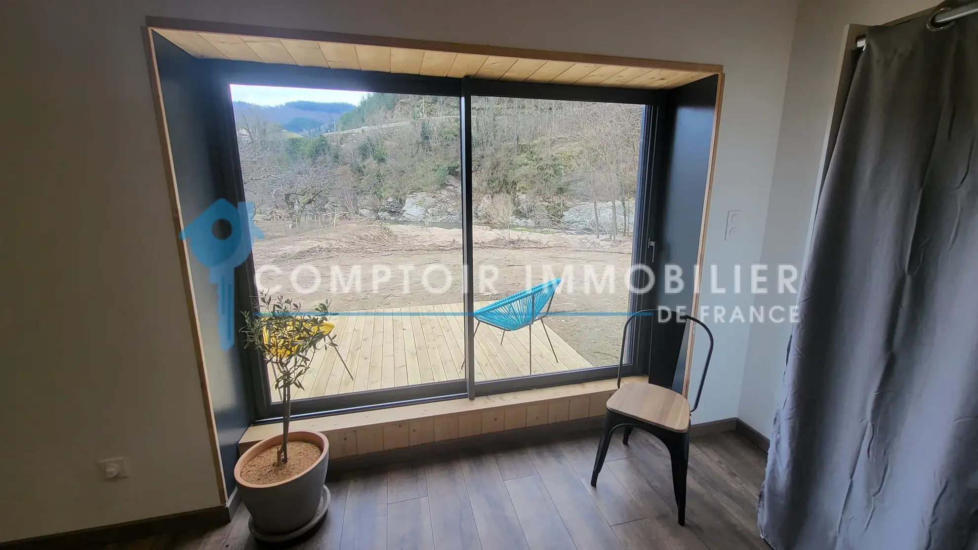 Magnifique maison atypique de plain-pied à vendre à Le Cheylard en Ardèche 