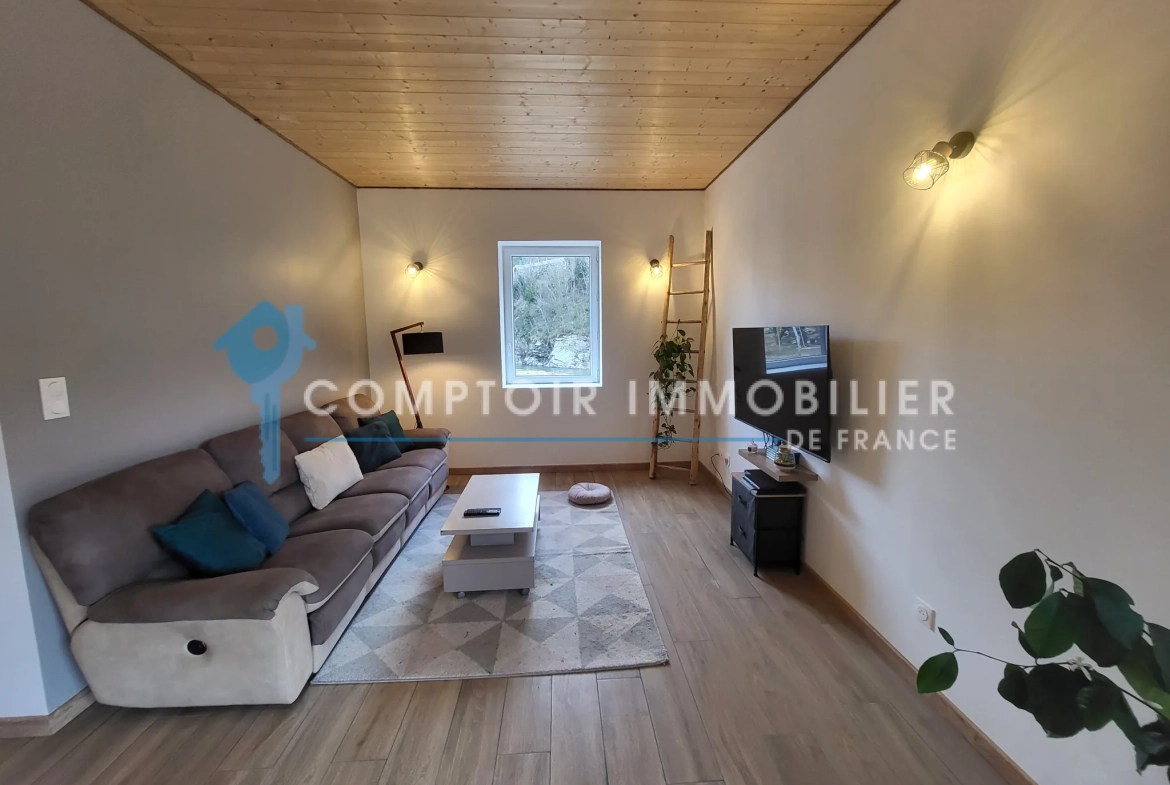 Magnifique maison atypique de plain-pied à vendre à Le Cheylard en Ardèche 