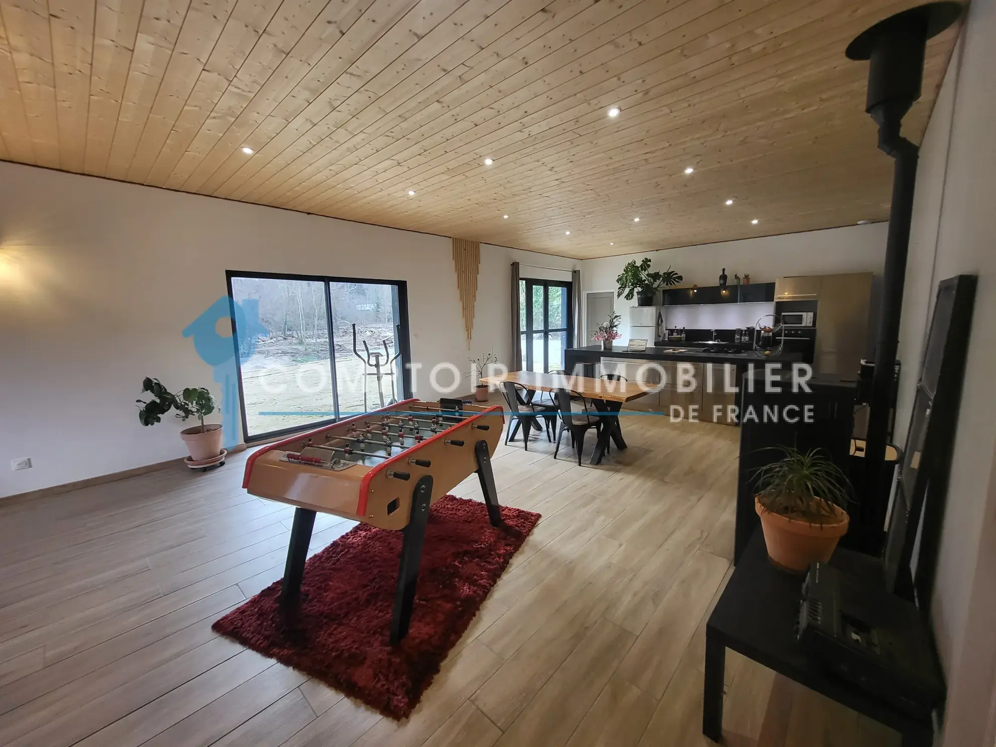 Magnifique maison atypique de plain-pied à vendre à Le Cheylard en Ardèche 